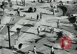 Standbild Miniatur Golfplatz Oakland California USA, 1930, aus Sekunde 49 historischem Filmmaterial Videoclip 65675035099