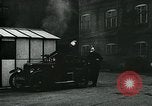 Standbild Feuerwehrleute Oxford England Vereinigtes Königreich, 1930, aus Sekunde 38 historischem Filmmaterial Videoclip 65675035102
