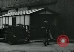 Standbild Feuerwehrleute Oxford England Vereinigtes Königreich, 1930, aus Sekunde 41 historischem Filmmaterial Videoclip 65675035102