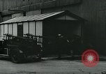 Standbild Feuerwehrleute Oxford England Vereinigtes Königreich, 1930, aus Sekunde 42 historischem Filmmaterial Videoclip 65675035102