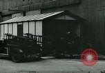 Standbild Feuerwehrleute Oxford England Vereinigtes Königreich, 1930, aus Sekunde 43 historischem Filmmaterial Videoclip 65675035102