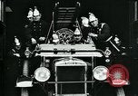 Standbild Feuerwehrleute Oxford England Vereinigtes Königreich, 1930, aus Sekunde 49 historischem Filmmaterial Videoclip 65675035102