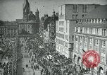Standbild deutsche Volk Düsseldorf Deutschland, 1930, aus Sekunde 12 historischem Filmmaterial Videoclip 65675035103