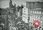Standbild deutsche Volk Düsseldorf Deutschland, 1930, aus Sekunde 16 historischem Filmmaterial Videoclip 65675035103