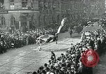 Standbild deutsche Volk Düsseldorf Deutschland, 1930, aus Sekunde 21 historischem Filmmaterial Videoclip 65675035103