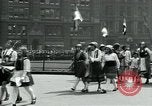 Standbild Schule Kinder New York City USA, 1930, aus Sekunde 45 historischem Filmmaterial Videoclip 65675035108