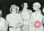 Standbild Modelle New York City USA, 1930, aus Sekunde 12 historischem Filmmaterial Videoclip 65675035110