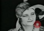 Standbild Modelle New York City USA, 1930, aus Sekunde 32 historischem Filmmaterial Videoclip 65675035110