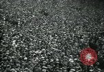 Standbild Rugby-spiel Paris Frankreich, 1930, aus Sekunde 12 historischem Filmmaterial Videoclip 65675035112