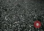 Standbild Rugby-spiel Paris Frankreich, 1930, aus Sekunde 16 historischem Filmmaterial Videoclip 65675035112