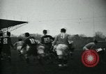 Standbild Rugby-spiel Paris Frankreich, 1930, aus Sekunde 26 historischem Filmmaterial Videoclip 65675035112