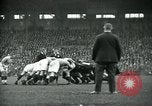 Standbild Rugby-spiel Paris Frankreich, 1930, aus Sekunde 35 historischem Filmmaterial Videoclip 65675035112