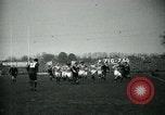 Standbild Rugby-spiel Paris Frankreich, 1930, aus Sekunde 43 historischem Filmmaterial Videoclip 65675035112