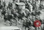 Standbild Pro-sozialistischen Mai 1930 Parade in New York New York City USA, 1930, aus Sekunde 22 historischem Filmmaterial Videoclip 65675035113