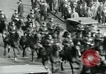 Standbild Pro-sozialistischen Mai 1930 Parade in New York New York City USA, 1930, aus Sekunde 24 historischem Filmmaterial Videoclip 65675035113