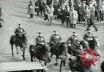 Standbild Pro-sozialistischen Mai 1930 Parade in New York New York City USA, 1930, aus Sekunde 26 historischem Filmmaterial Videoclip 65675035113