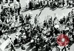 Standbild Pro-sozialistischen Mai 1930 Parade in New York New York City USA, 1930, aus Sekunde 54 historischem Filmmaterial Videoclip 65675035113