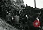 Immagine di Vienna Express treno ferroviario incidente Biatorbagy Ungheria, 1931, secondo 37 filmato di repertorio 65675035116