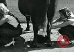 Immagine di Donne americane Pomona California USA, 1931, secondo 27 filmato di repertorio 65675035119