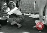 Immagine di Donne americane Pomona California USA, 1931, secondo 35 filmato di repertorio 65675035119