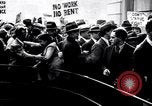 Standbild kommunistischen mob New York United States USA, 1932, aus Sekunde 18 historischem Filmmaterial Videoclip 65675035143