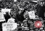 Standbild kommunistischen mob New York United States USA, 1932, aus Sekunde 23 historischem Filmmaterial Videoclip 65675035143