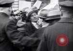 Standbild kommunistischen mob New York United States USA, 1932, aus Sekunde 28 historischem Filmmaterial Videoclip 65675035143