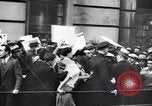 Standbild kommunistischen mob New York United States USA, 1932, aus Sekunde 31 historischem Filmmaterial Videoclip 65675035143