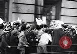 Standbild kommunistischen mob New York United States USA, 1932, aus Sekunde 33 historischem Filmmaterial Videoclip 65675035143