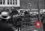 Standbild kommunistischen mob New York United States USA, 1932, aus Sekunde 48 historischem Filmmaterial Videoclip 65675035143