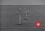 Standbild Kraftfahrzeuge mit Segel Abu-Sueir Ägypten, 1932, aus Sekunde 24 historischem Filmmaterial Videoclip 65675035146