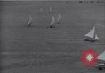 Standbild Kraftfahrzeuge mit Segel Abu-Sueir Ägypten, 1932, aus Sekunde 27 historischem Filmmaterial Videoclip 65675035146