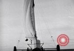 Standbild Kraftfahrzeuge mit Segel Abu-Sueir Ägypten, 1932, aus Sekunde 53 historischem Filmmaterial Videoclip 65675035146