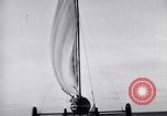 Standbild Kraftfahrzeuge mit Segel Abu-Sueir Ägypten, 1932, aus Sekunde 58 historischem Filmmaterial Videoclip 65675035146