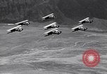 Standbild Flugzeuge Death Valley California USA, 1932, aus Sekunde 25 historischem Filmmaterial Videoclip 65675035150