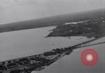 Standbild Armee O-1B Flugzeuge schleppen Ziele Fort Monroe Virginia USA, 1932, aus Sekunde 25 historischem Filmmaterial Videoclip 65675035153