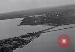 Standbild Armee O-1B Flugzeuge schleppen Ziele Fort Monroe Virginia USA, 1932, aus Sekunde 27 historischem Filmmaterial Videoclip 65675035153