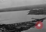 Standbild Armee O-1B Flugzeuge schleppen Ziele Fort Monroe Virginia USA, 1932, aus Sekunde 29 historischem Filmmaterial Videoclip 65675035153