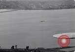 Standbild Armee O-1B Flugzeuge schleppen Ziele Fort Monroe Virginia USA, 1932, aus Sekunde 36 historischem Filmmaterial Videoclip 65675035153