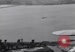 Standbild Armee O-1B Flugzeuge schleppen Ziele Fort Monroe Virginia USA, 1932, aus Sekunde 37 historischem Filmmaterial Videoclip 65675035153
