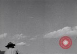 Standbild Armee O-1B Flugzeuge schleppen Ziele Fort Monroe Virginia USA, 1932, aus Sekunde 55 historischem Filmmaterial Videoclip 65675035153
