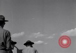 Standbild Armee O-1B Flugzeuge schleppen Ziele Fort Monroe Virginia USA, 1932, aus Sekunde 56 historischem Filmmaterial Videoclip 65675035153