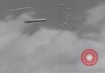 Standbild Armee O-1B Flugzeuge schleppen Ziele Fort Monroe Virginia USA, 1932, aus Sekunde 61 historischem Filmmaterial Videoclip 65675035153