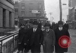 Image soupçonnés espion allemand appréhendé United States USA, 1917, de la seconde 5 séquences d'archives historiques vidéo 65675035168