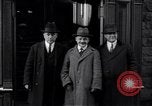 Image soupçonnés espion allemand appréhendé United States USA, 1917, de la seconde 7 séquences d'archives historiques vidéo 65675035168