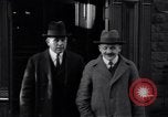 Image soupçonnés espion allemand appréhendé United States USA, 1917, de la seconde 10 séquences d'archives historiques vidéo 65675035168