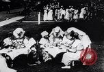 Immagine di Abito di tea party Hingham Massachusetts USA, 1917, secondo 34 filmato di repertorio 65675035180