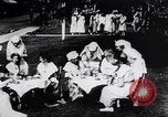 Immagine di Abito di tea party Hingham Massachusetts USA, 1917, secondo 36 filmato di repertorio 65675035180