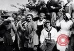 Image Gouverneur Lowden visites des travailleurs agricoles des femmes pendant la guerre Libertyville Illinois USA, 1917, de la seconde 6 séquences d'archives historiques vidéo 65675035188
