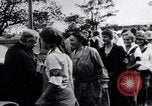 Image Gouverneur Lowden visites des travailleurs agricoles des femmes pendant la guerre Libertyville Illinois USA, 1917, de la seconde 12 séquences d'archives historiques vidéo 65675035188